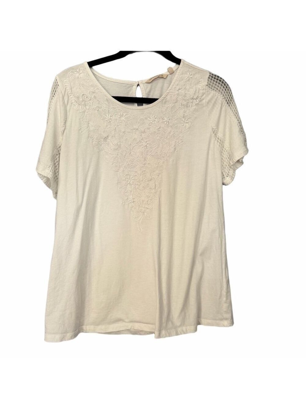 Soft Surroundings White Embroidered Short Sleeve Top Floral M